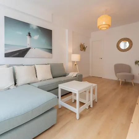 Apartment Lux Oasis - Modern 3br, Fast Wifi, Smarttv Malaga